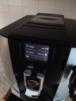 Kávovar Jura E8 Stříbrný - 10