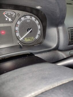 Škoda Octavia combi LPG Tour Modrá - 10