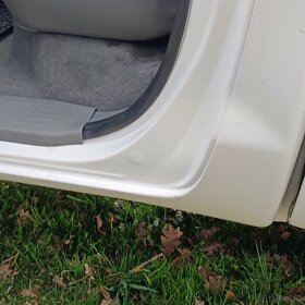 Toyota hilux 5mist 1 majitel od - 10