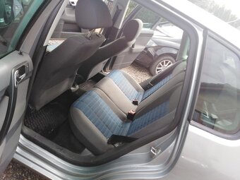 VW POL0 1,4-16V TOUR KLIMATR. , TEMPOMAT, ŠÍBR - 10