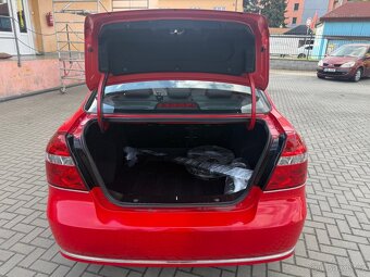 Chevrolet Aveo 1.2 - 10