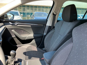 ŠKODA OCTAVIA 2,0TDI 110 KW STYLE TAŽNÉ MATRIX - 10
