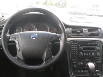 VOLVO S60,2.4 D5,120KW,AUTOMAT,VYHŘÍVANÁ SEDADLA-KŮŽE - 10