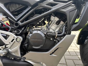 Honda CB 125 R - 10