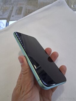 Apple iPhone 11 128GB - 10