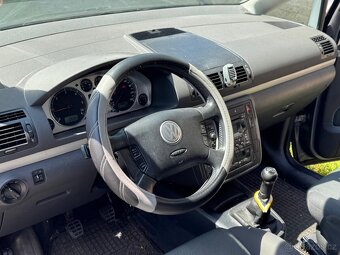 Volkswagen Sharan, 1,9 96 kw, 2005, 208 623 km - 10