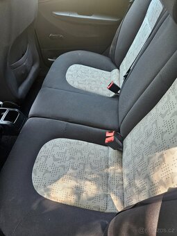 Škoda Fabia Combi 1.4 16V 55kw r.v.2005 s klimatizací - 10