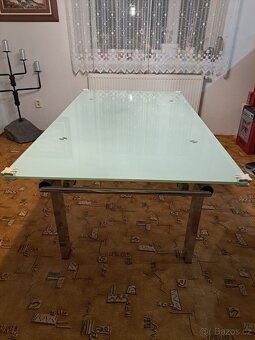 Rozkládací jídelní stůl se židlemi - 10