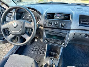 Škoda Fabia 2 Facelift 1,2 TSI Šedá metalíza 2012 - 10