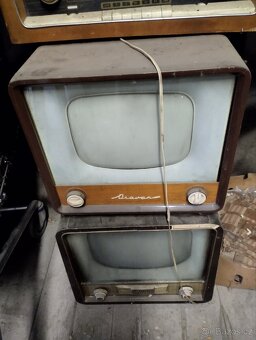 Retro elektro televize radia vysavače - 10
