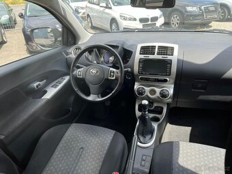 Prodám Toyota urban cruiser 4x4 - 10