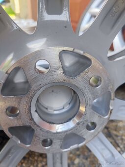 Zimni alu sada 5x112 R17 225/45/17 nepouzita - 10