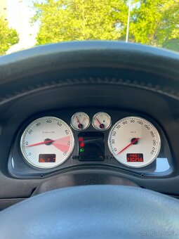Peugeot 307 cc 2.0i 100 kW - 10