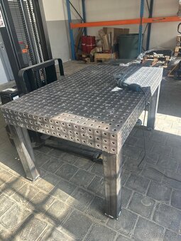 Svařovací stůl 1950 x 1000mm - 10