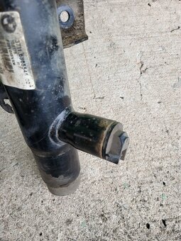 BMW - adaptivní tlumiče - 10