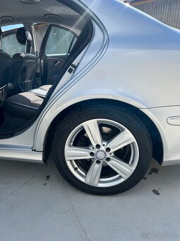Prodám Mercedes-Benz E240 V6 - 10