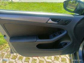 VW Jetta - 10