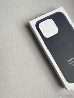 Iphone 13 RED - 10