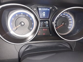 Hyundai i30, 1.4benzin, 74kW, r.v.2015 - 10
