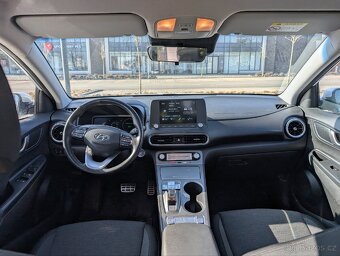 HYUNDAI KONA ELECTRIC 150KW 64kWh,12/2021, ZARUKA, PŮVOD ČR - 10