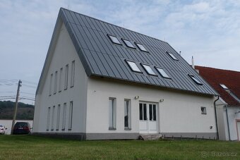 Pronájem budovy - 10