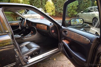 Jaguar XJR 4.0 V8 supercharged - 10