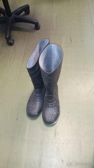 nové pracovní oblečení kalhotý vesty boty - 10