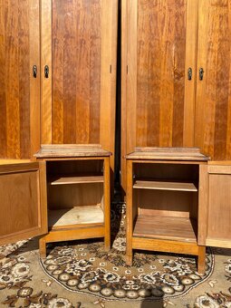 Šatní skříně, toaletka, noční stolky - 10