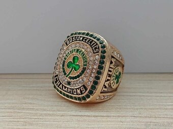 Basketbalové NBA prsteny - 10