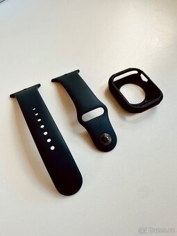 Apple Watch 8 45mm Cellular - temně inkoustová - 10