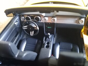 Prodám Ford Mustang GT cabrio - 1:18 -AutoArt,limitovaný - 10