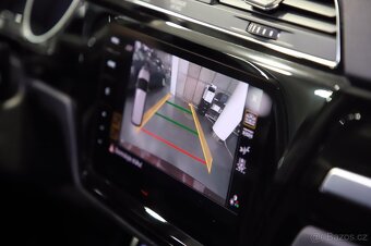 VW Touran Highline 2.0 TDI 110kW DSG / Webasto / Záruka - 10