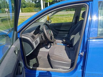 Škoda fabia 1.4mpi-50kw r.2002 combi stk platná - 10