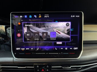Volkswagen Golf GTI - 10