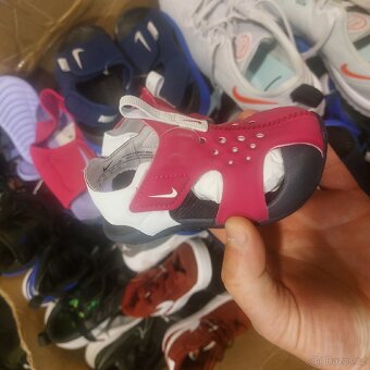 Vyprodej.Detske boty Nike original - 10