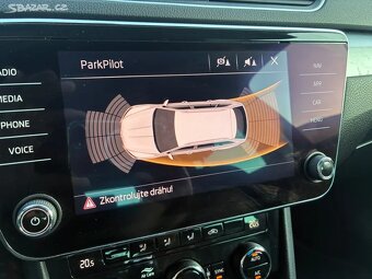 ŠKODA SUPERB COMBI 2019 2.0 TDI DSG - 10