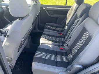 Volkswagen Touran 1,6 MPI - 10