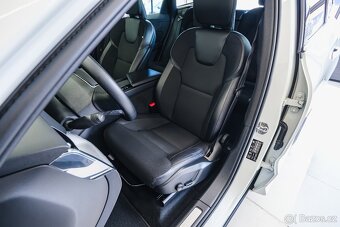 Volvo XC60 2020 B4 AWD 145kW Momentum Pro - 10