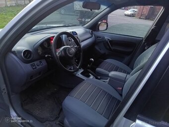 Toyota RAV4 - 2,0 110kw - benzín - 10