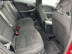 VOLVO V40 D3,110kw,5ti válec,2013 - 10