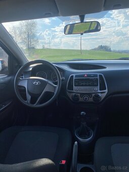 Hyundai i20 1.2i+LPG 63kw koupeno v ČR rv.2013 - 10