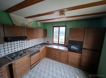 Kuchyňská linka materiál - dřevo, včetně spotřebičů, 3764 - 10