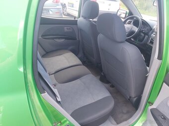 KIA Picanto 1.1i - 10