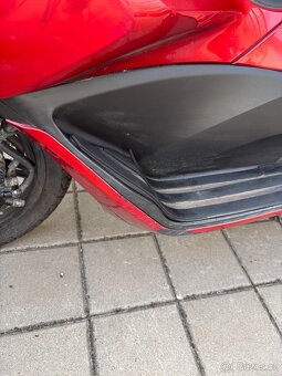 Skútr Honda PCX 125 - 10