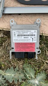 Prodam interierove plasty a casti na Ford c-max - 10