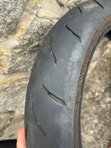 Pneu Bridgestone Battlax S22 190/50/17 S21 120/70/17 - 10