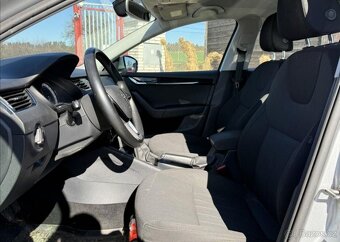 Škoda Octavia 1,6 TDI 85kW Style NAVI nafta manuál 85 kw - 10