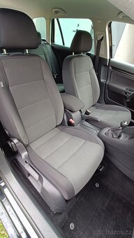 VW GOLF 6 1,6 TDI COMBI - 10