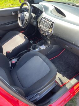 Hyundai i20 - 10