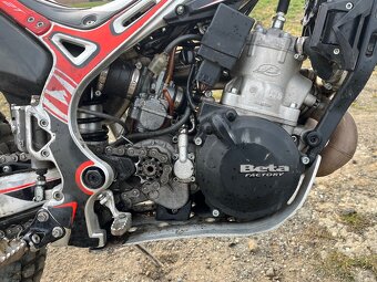 Trial Beta 300 2T 2018 - 10